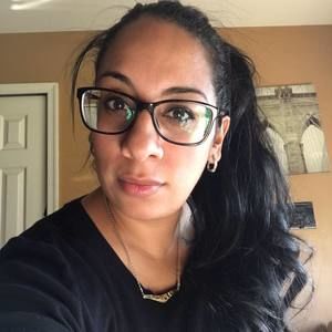 Meet your Posher, Raquel